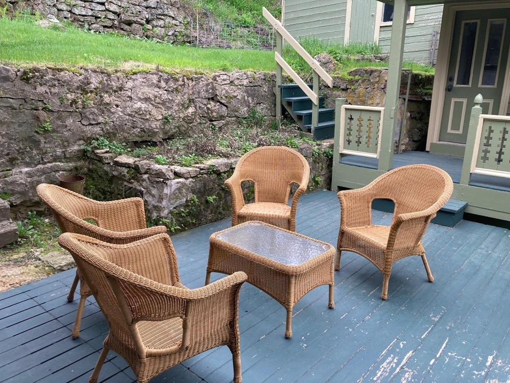 Abe'S Spring Street Guest House 加利纳 外观 照片