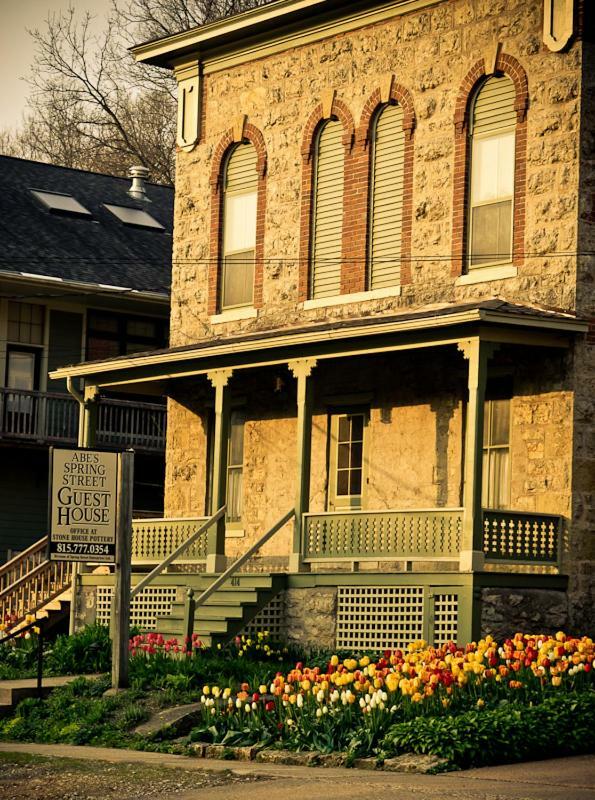 Abe'S Spring Street Guest House 加利纳 外观 照片